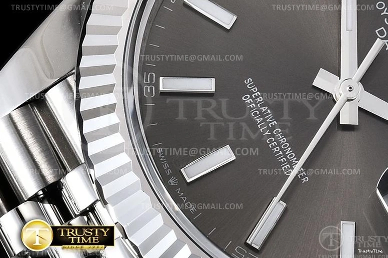 0211 R2DJ0254A – DJ2 41mm Jub FashionForward 653